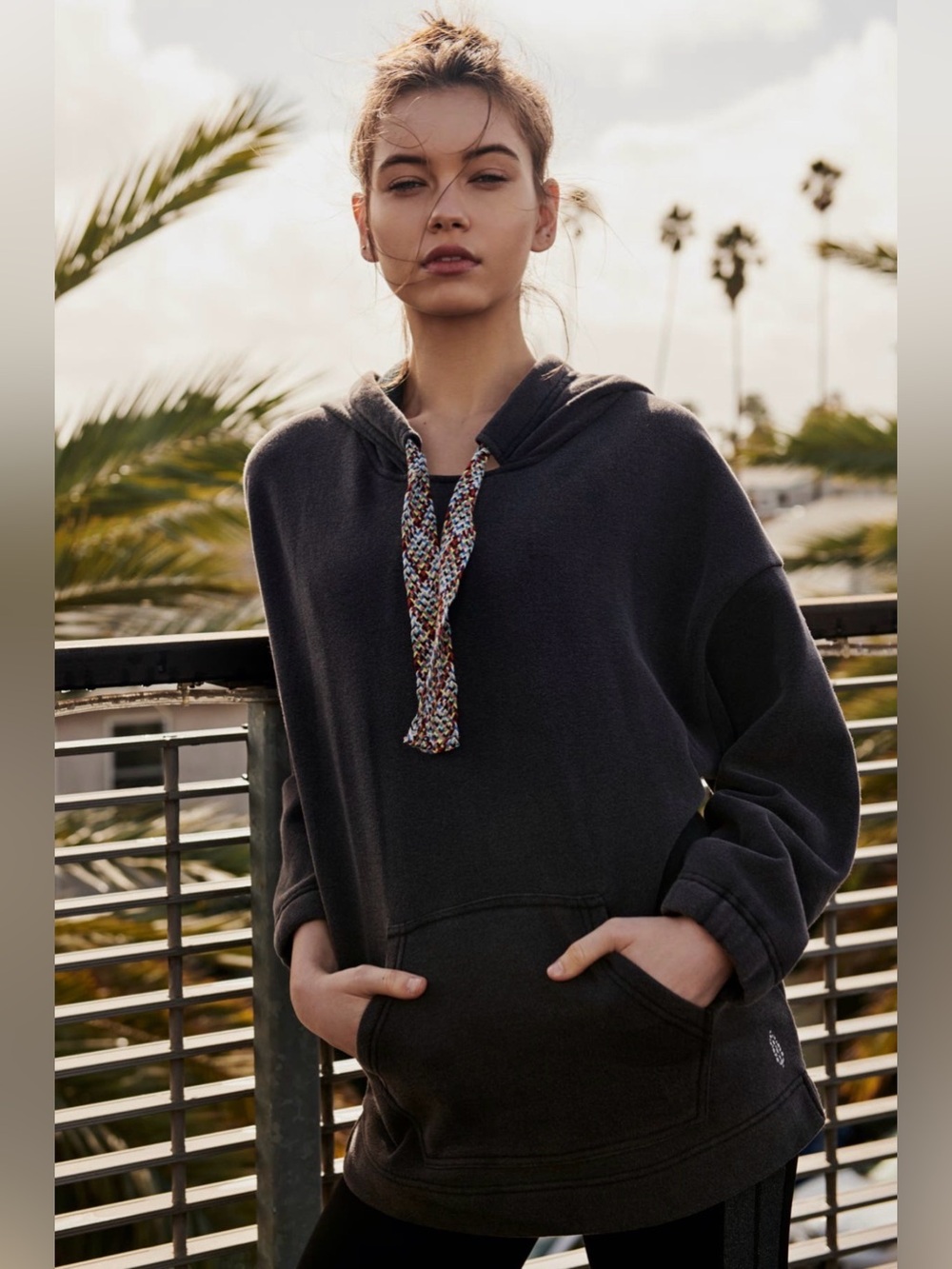 FREE PEOPLE Movement NEW Black CHILL OUT Hoodie Women's Size Small S #092